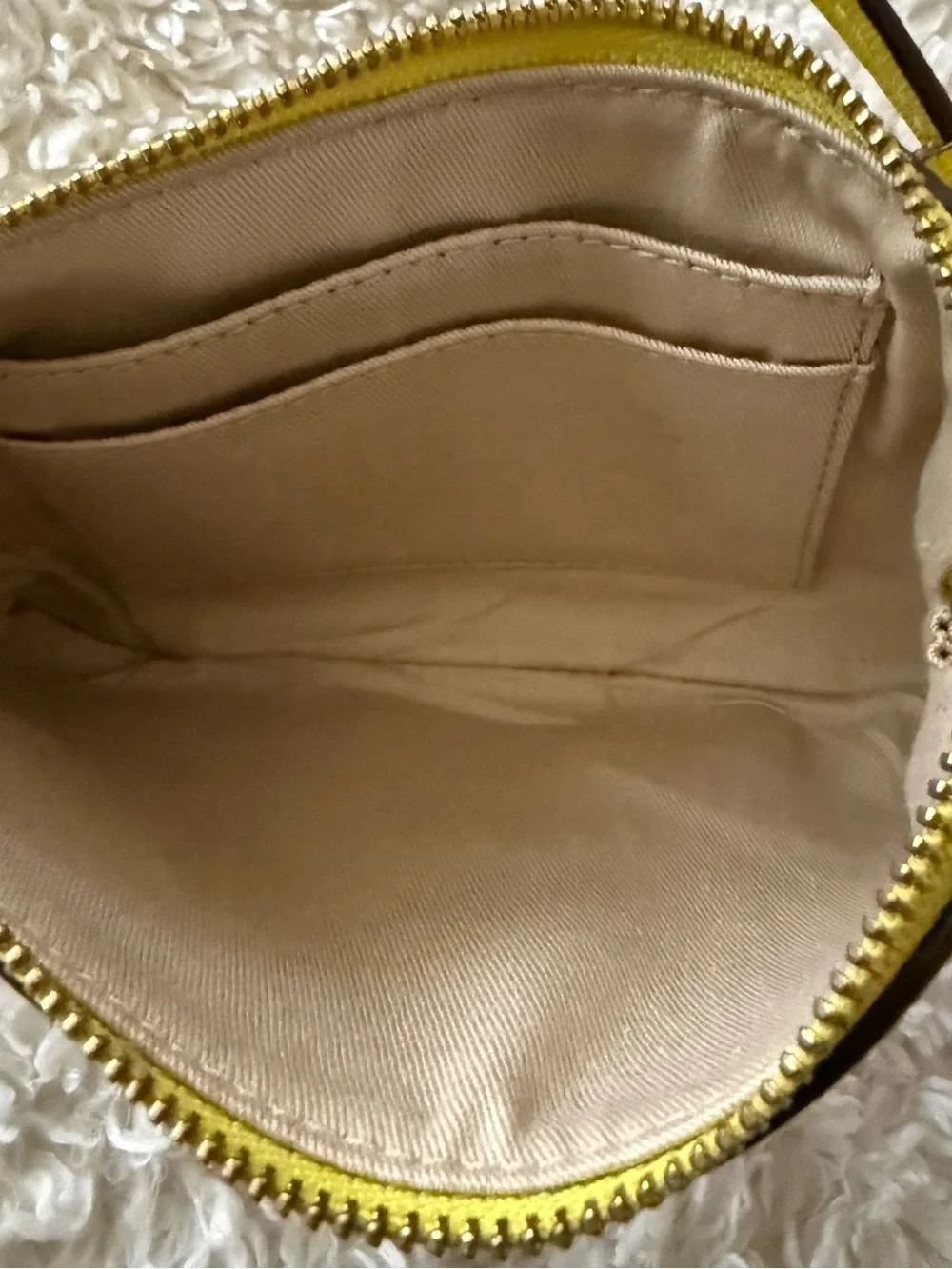 Coach Corner Zip Wristlet Summer Chartreuse Cross Grain Leather w. FREE dust bag